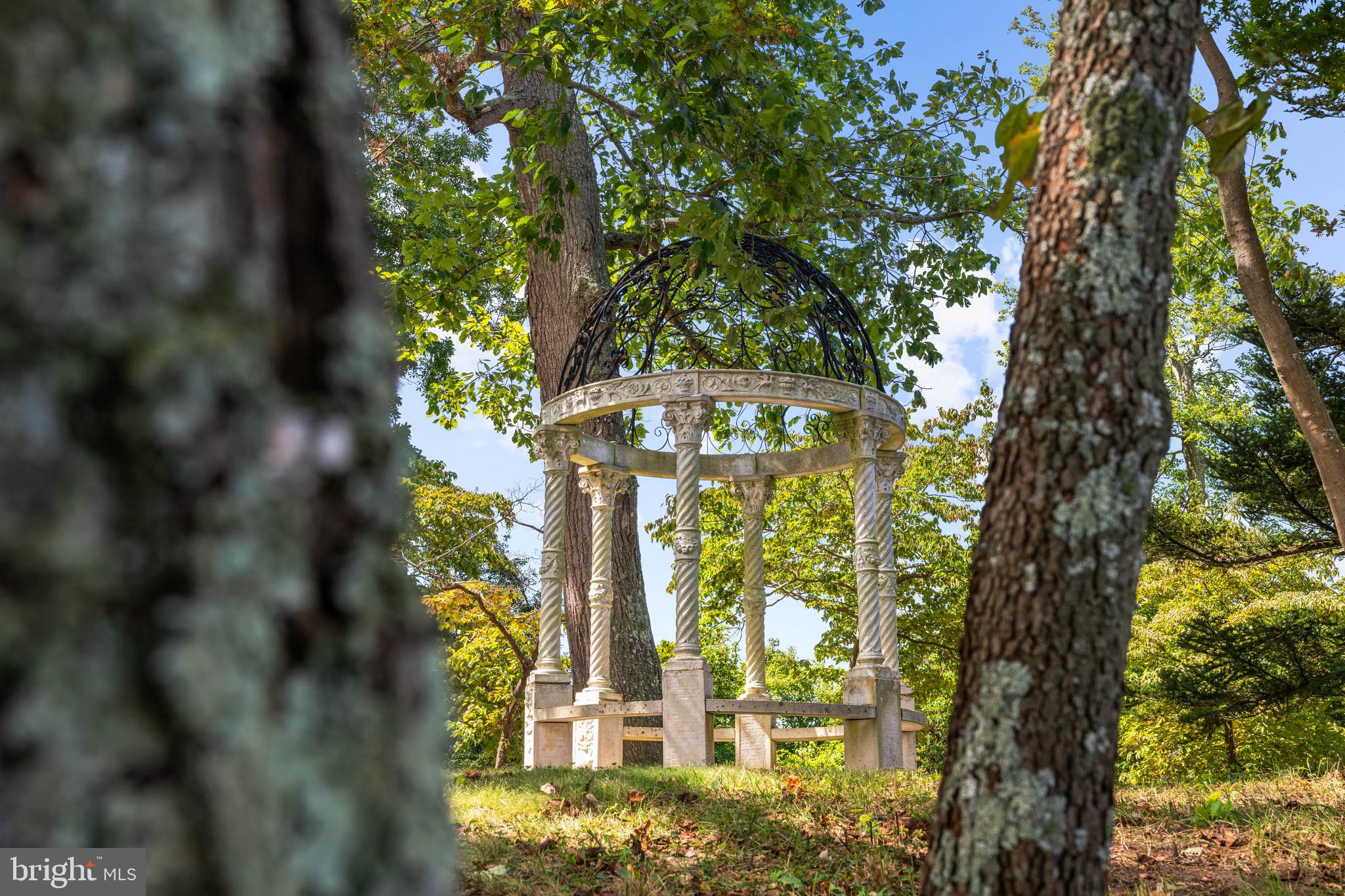 1002 ST HELENA ISLAND