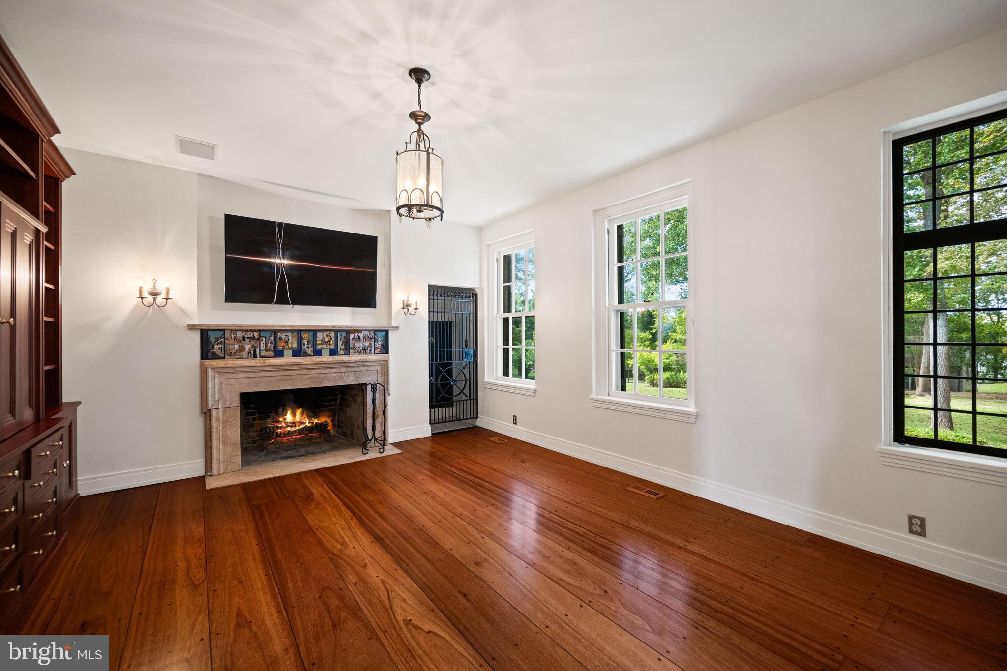 1002 ST HELENA ISLAND