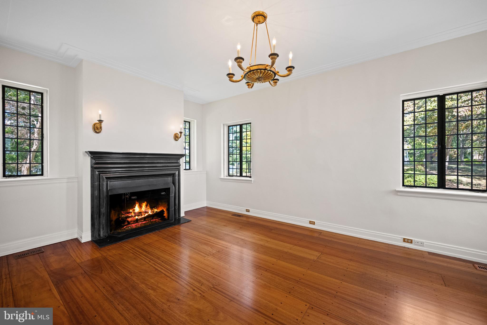 1002 ST HELENA ISLAND