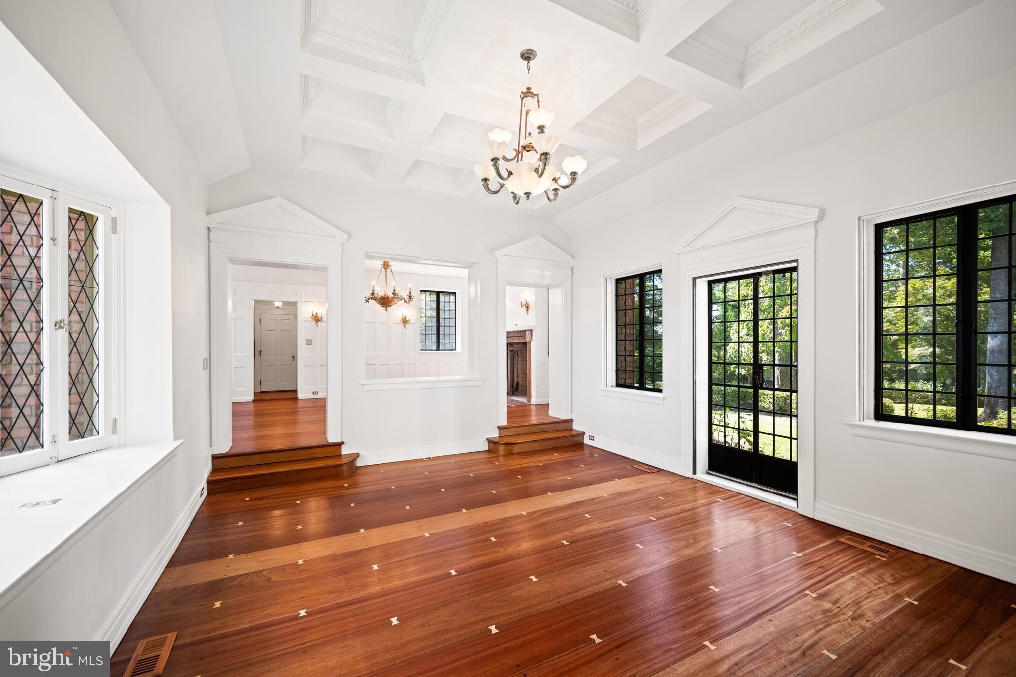 1002 ST HELENA ISLAND