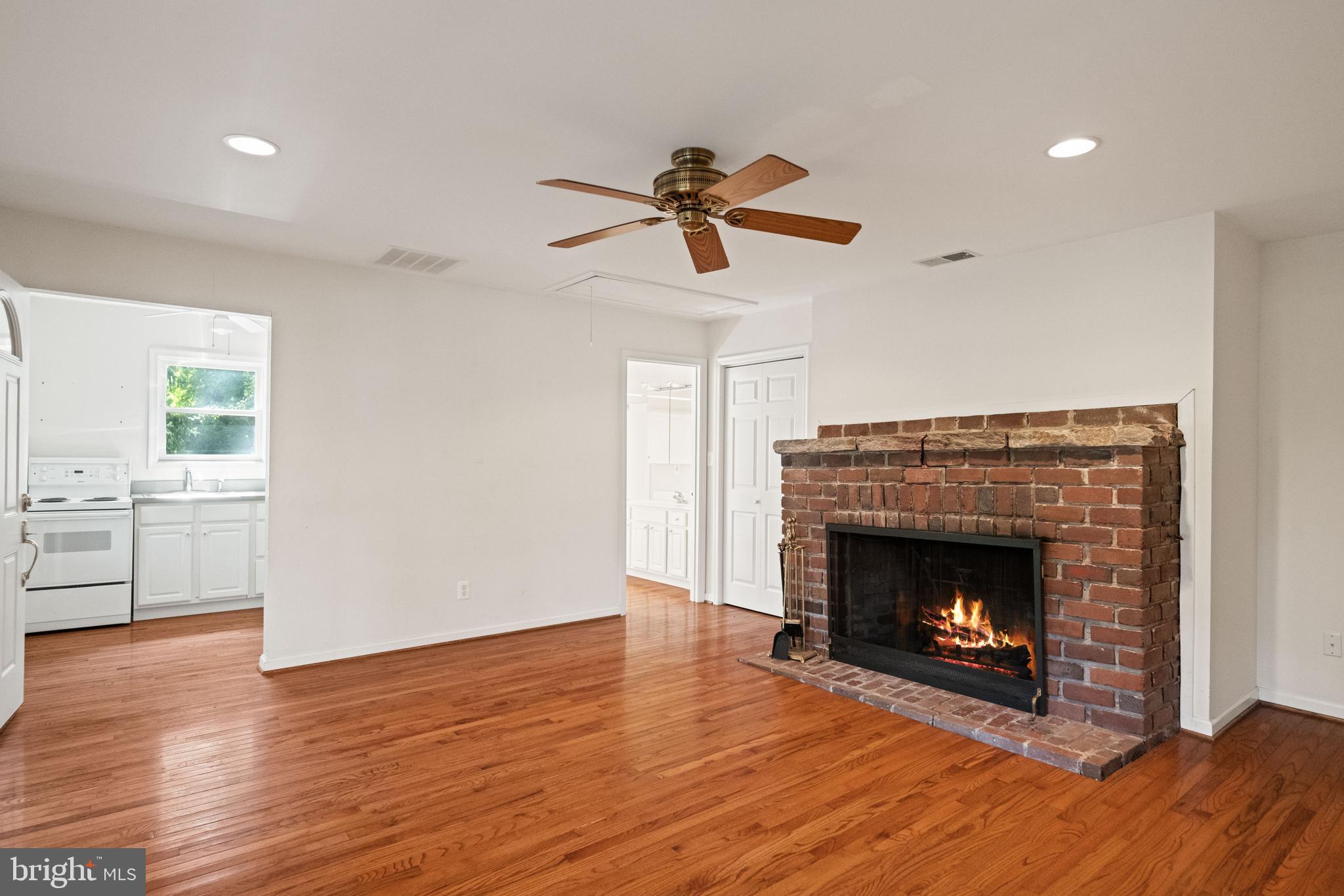 1002 ST HELENA ISLAND