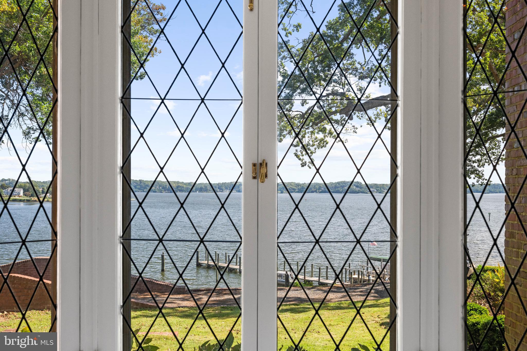 1002 ST HELENA ISLAND