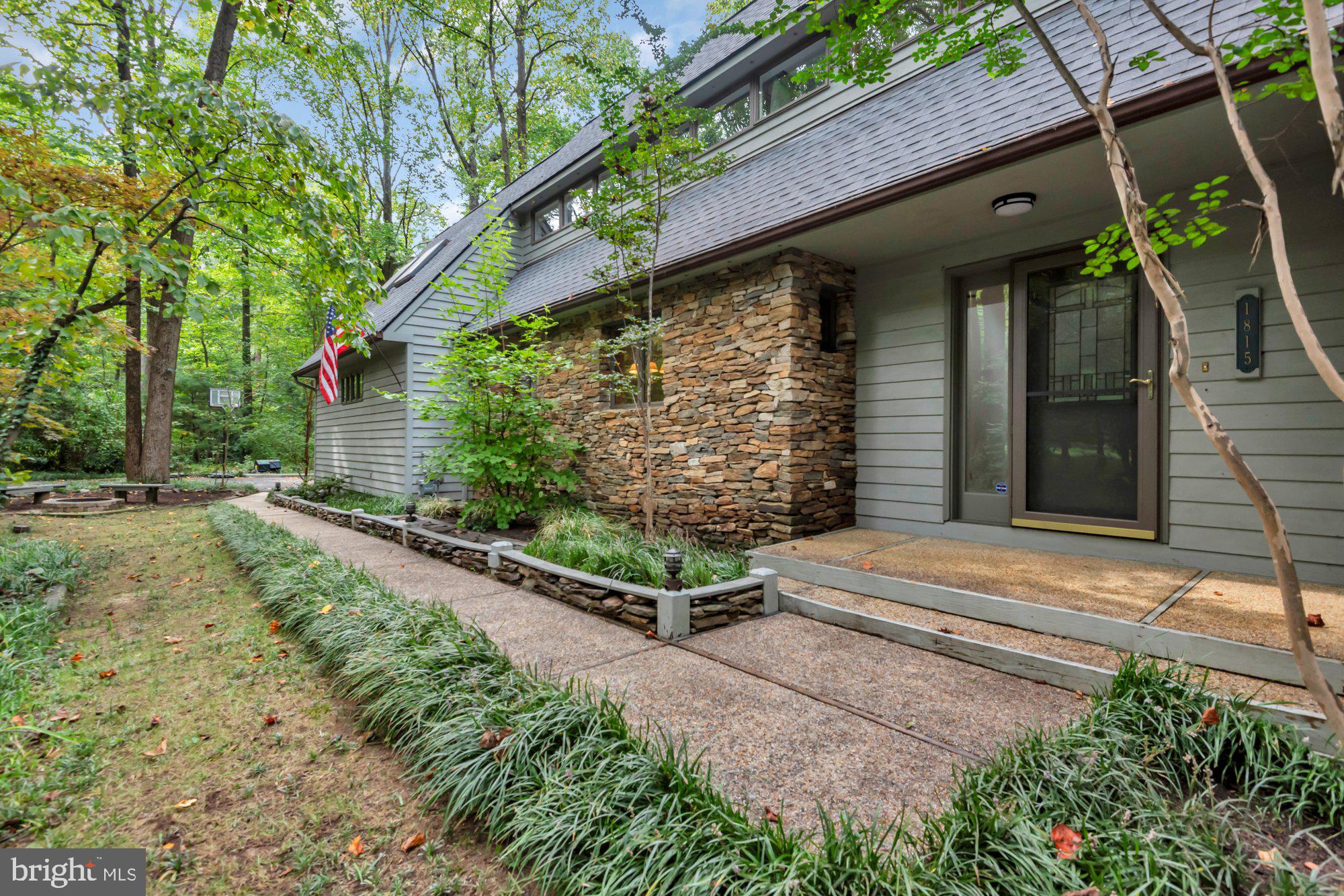 1815 MILLRIDGE COURT