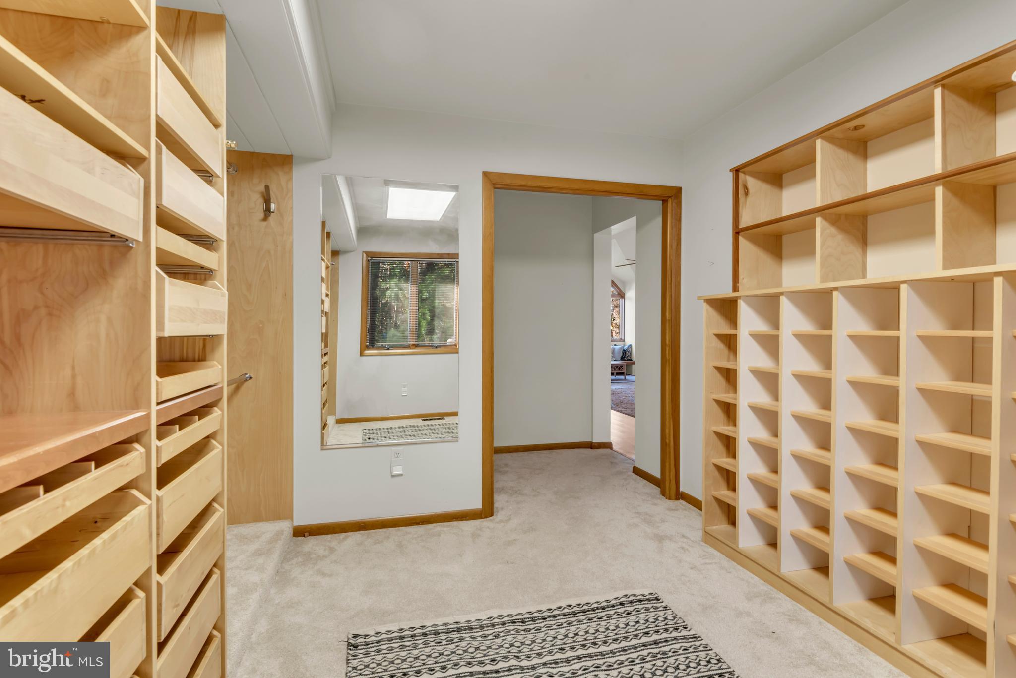 1815 MILLRIDGE COURT