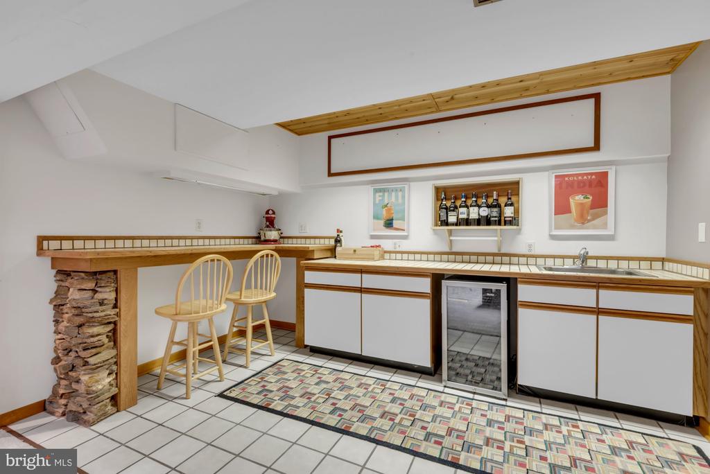 1815 MILLRIDGE COURT