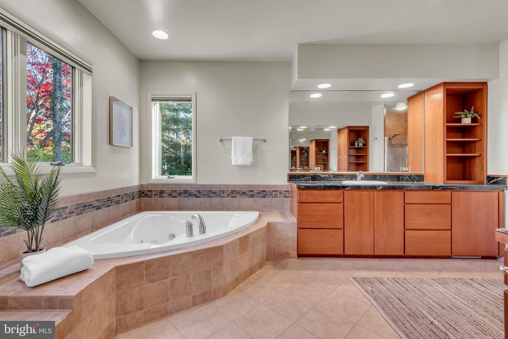 1815 MILLRIDGE COURT