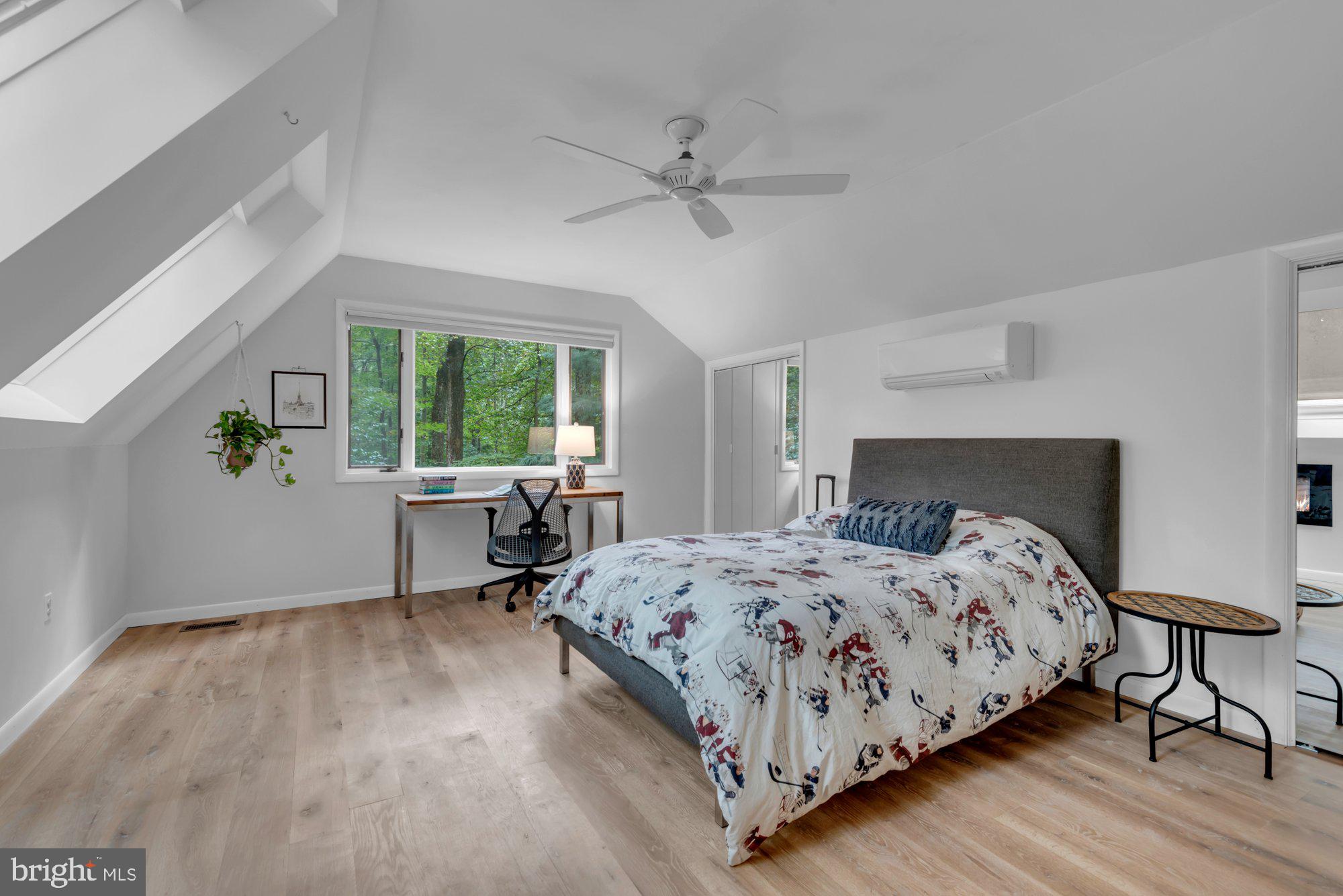 1815 MILLRIDGE COURT