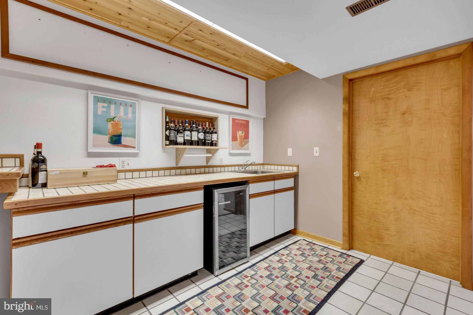 1815 MILLRIDGE COURT