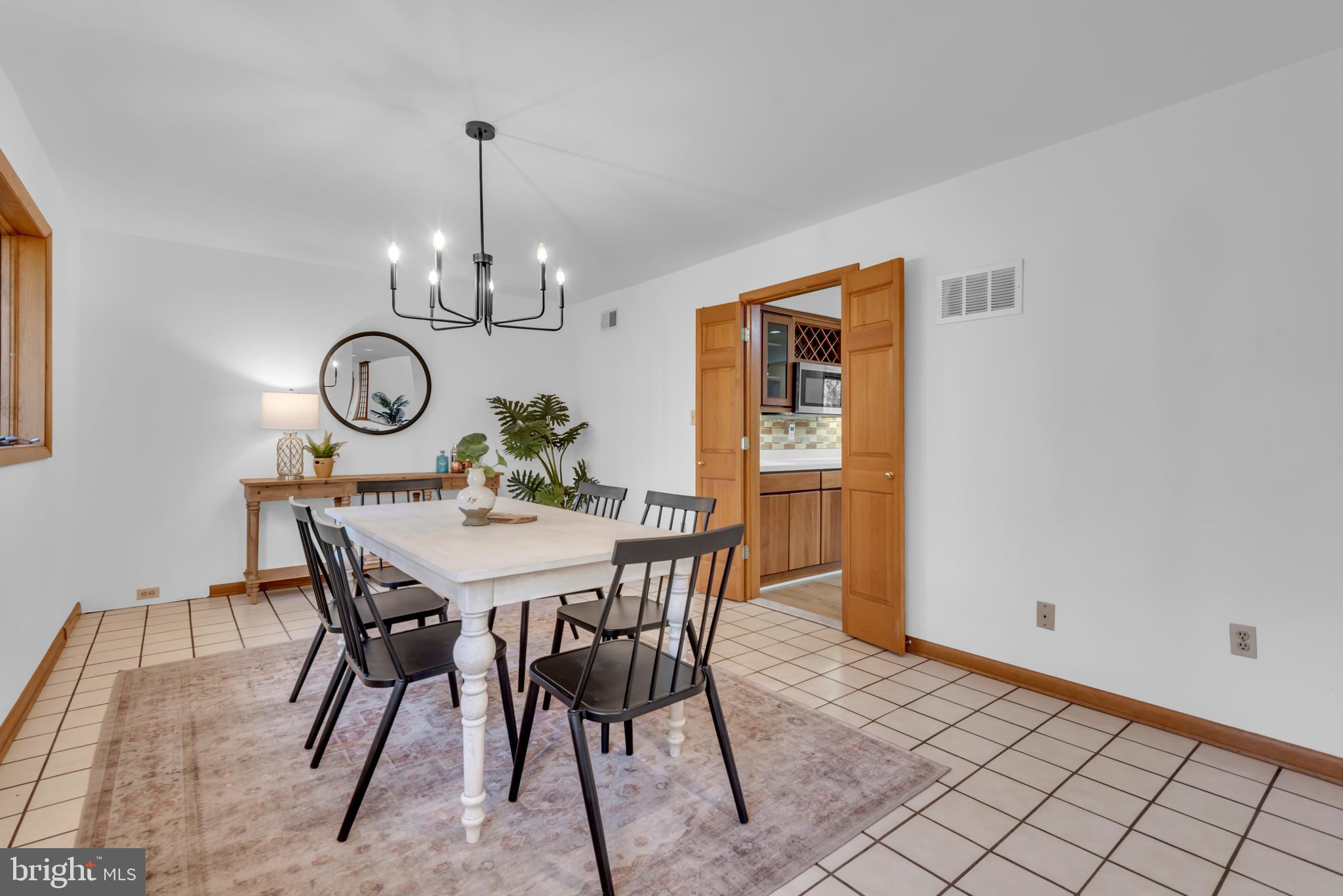 1815 MILLRIDGE COURT