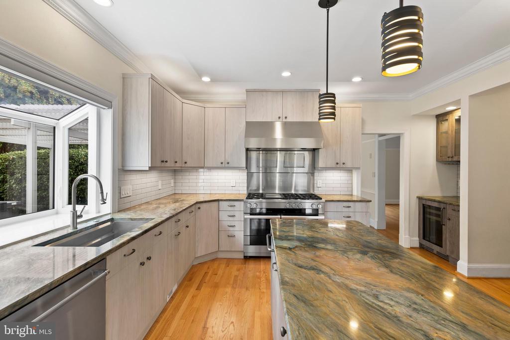 417 SECOND STREET