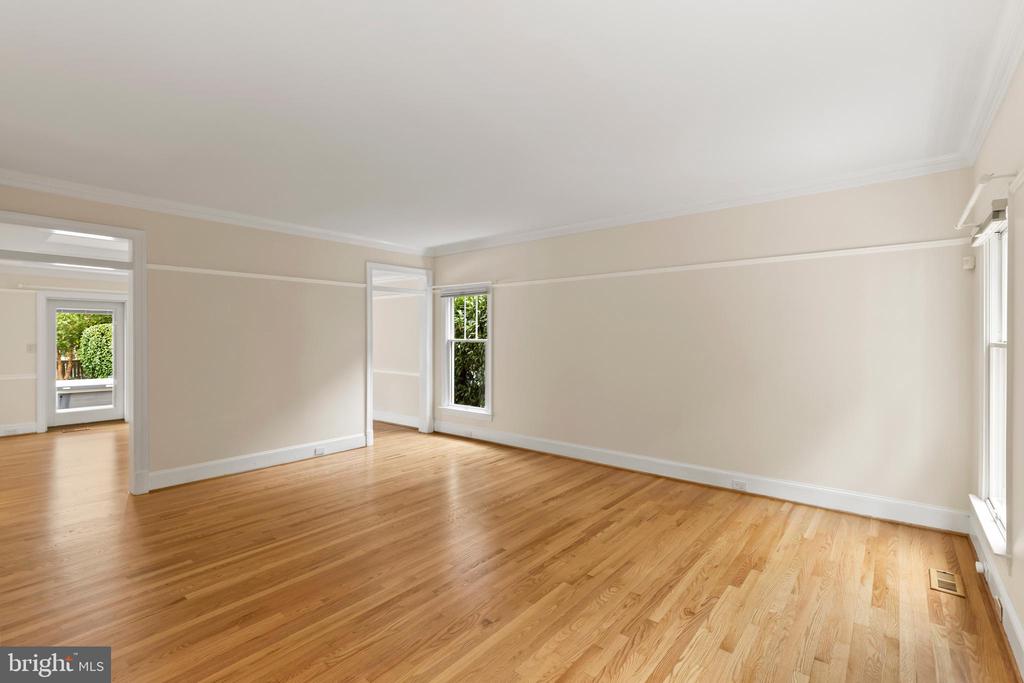 417 SECOND STREET