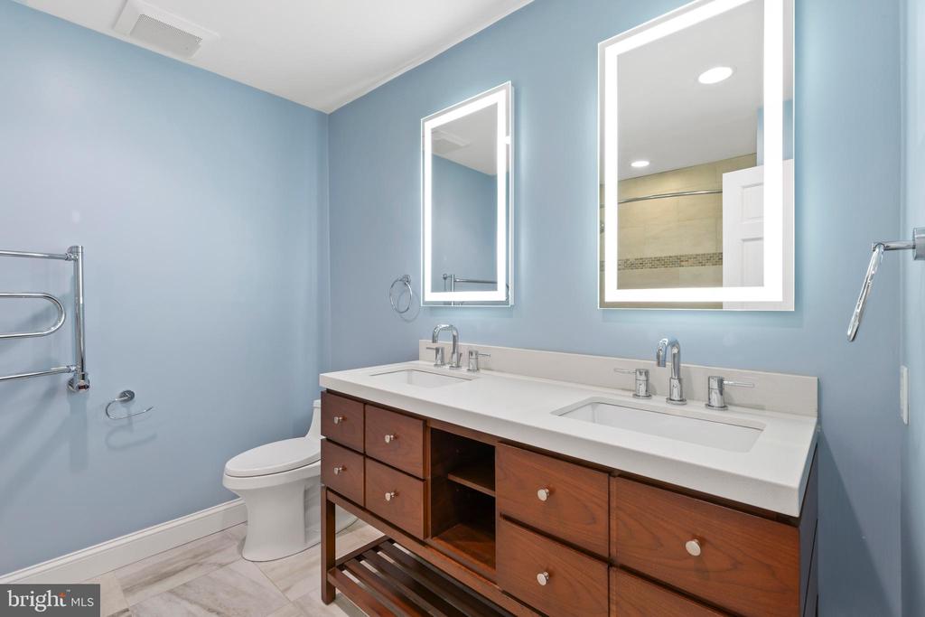 417 SECOND STREET