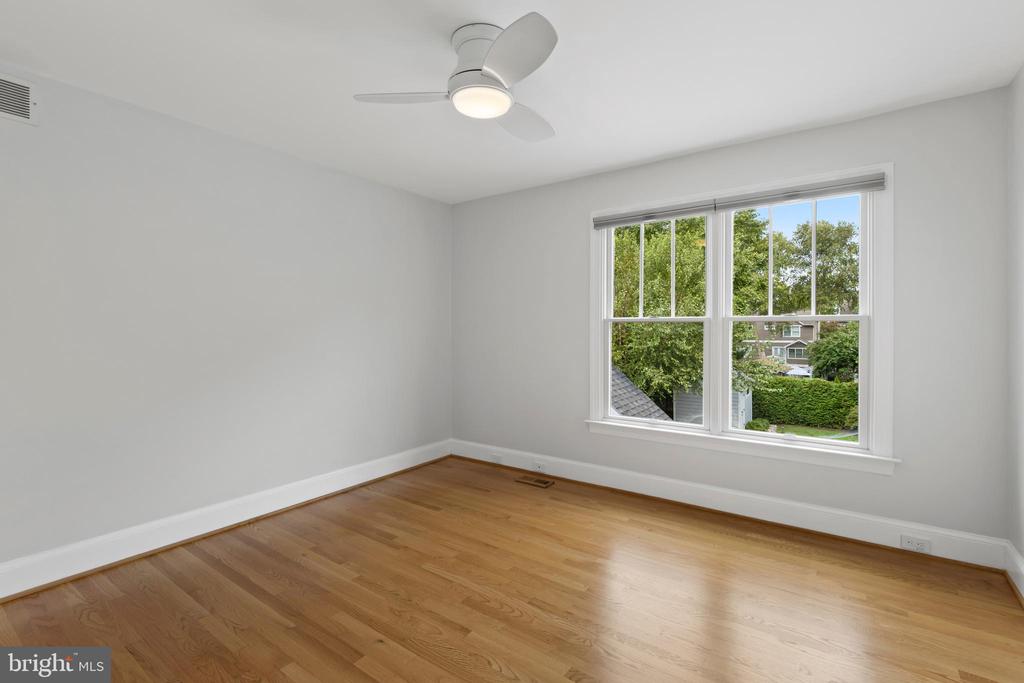 417 SECOND STREET