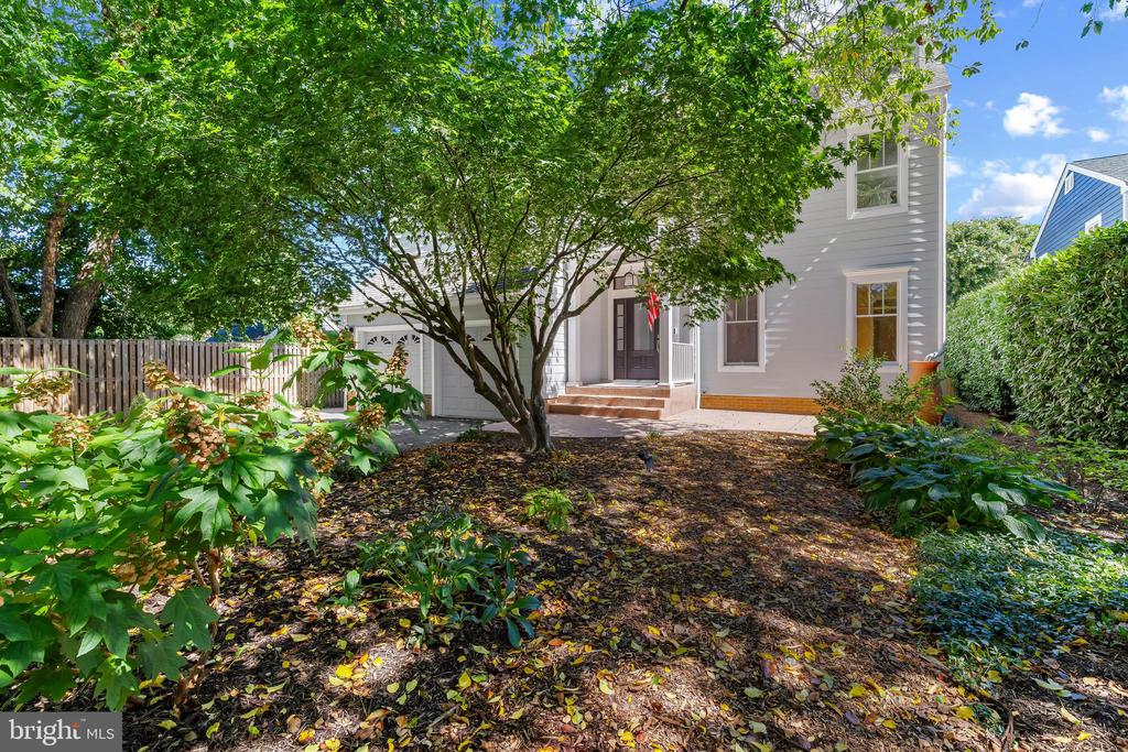 417 SECOND STREET