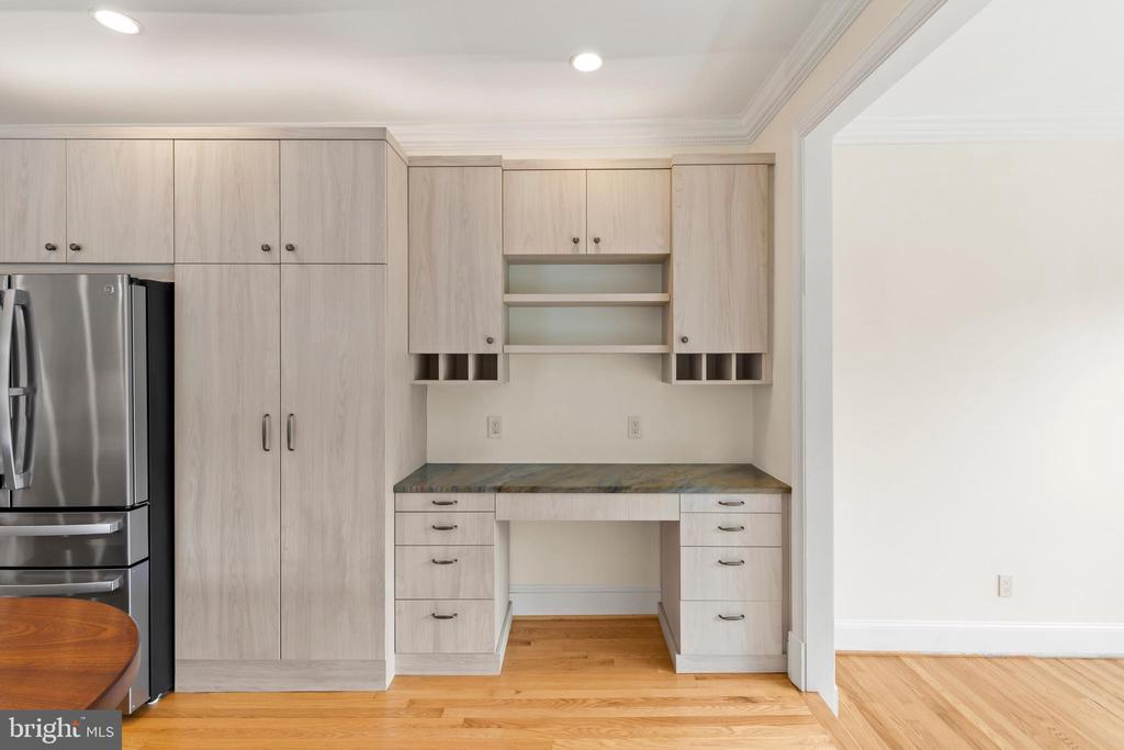417 SECOND STREET