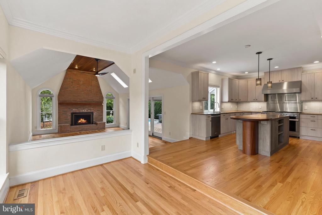 417 SECOND STREET