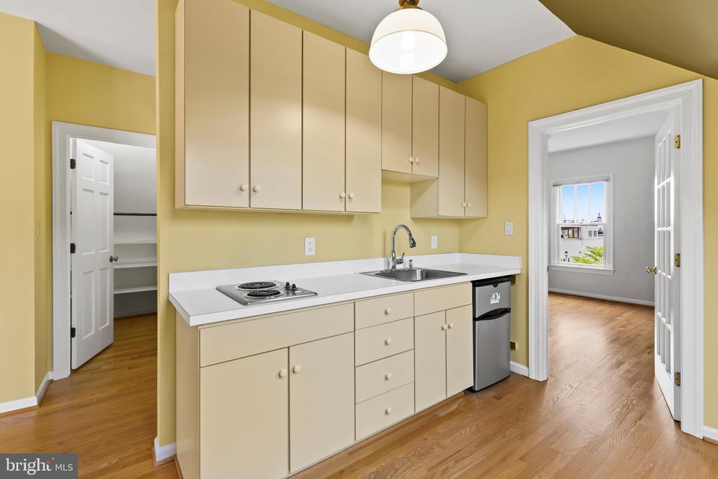 417 SECOND STREET