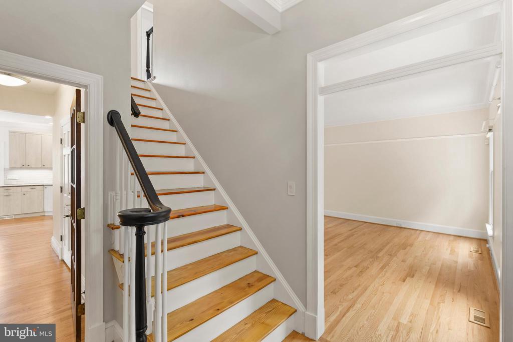 417 SECOND STREET