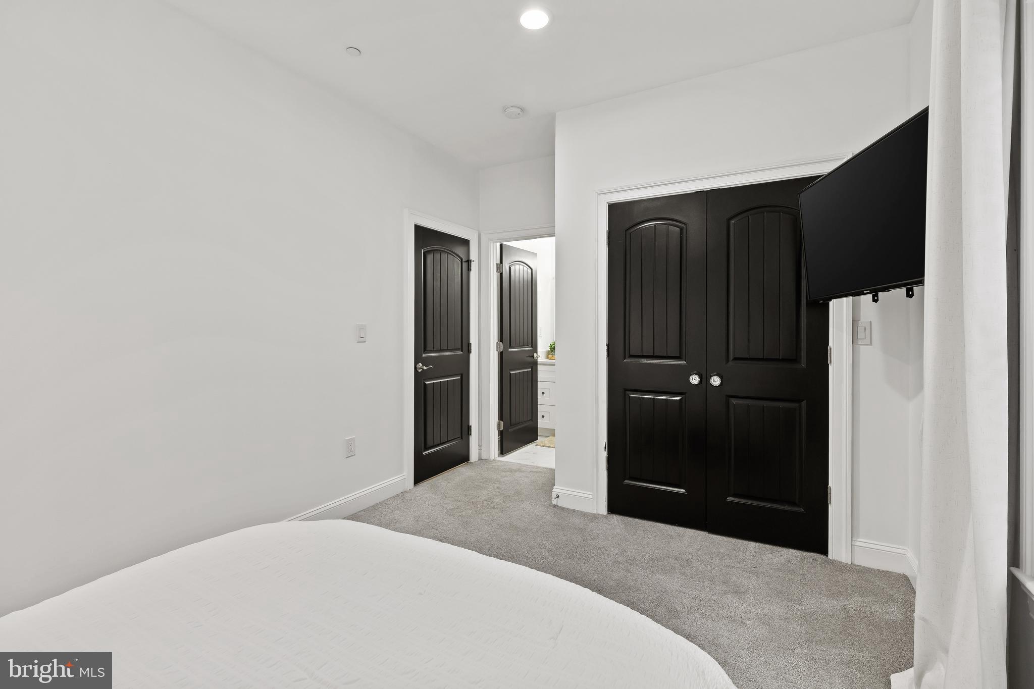 NEWLY BUILT | 962 OLD ANNAPOLIS NECK ROAD