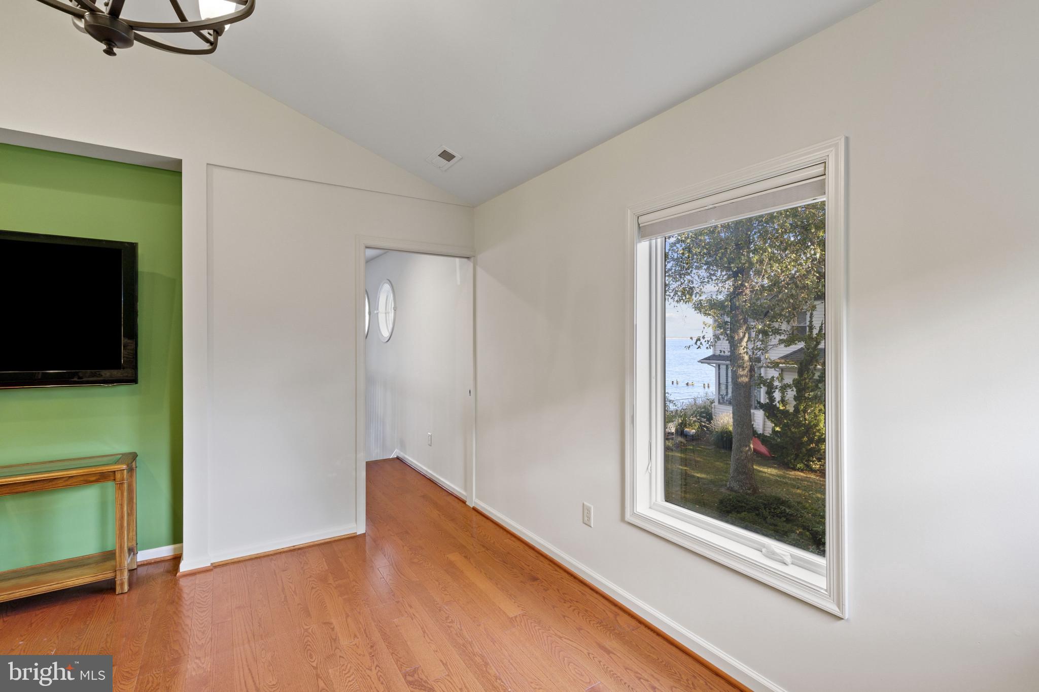 3509 NARRAGANSETT AVENUE