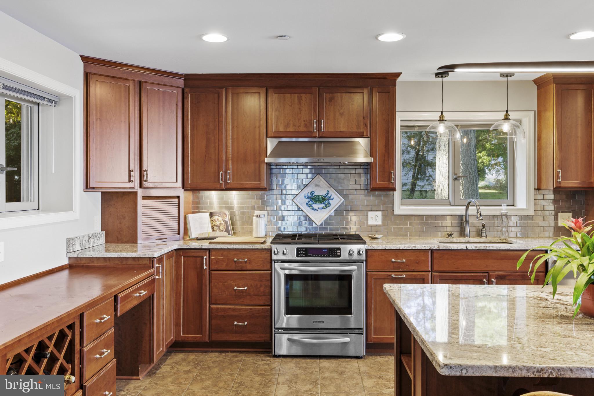 3509 NARRAGANSETT AVENUE