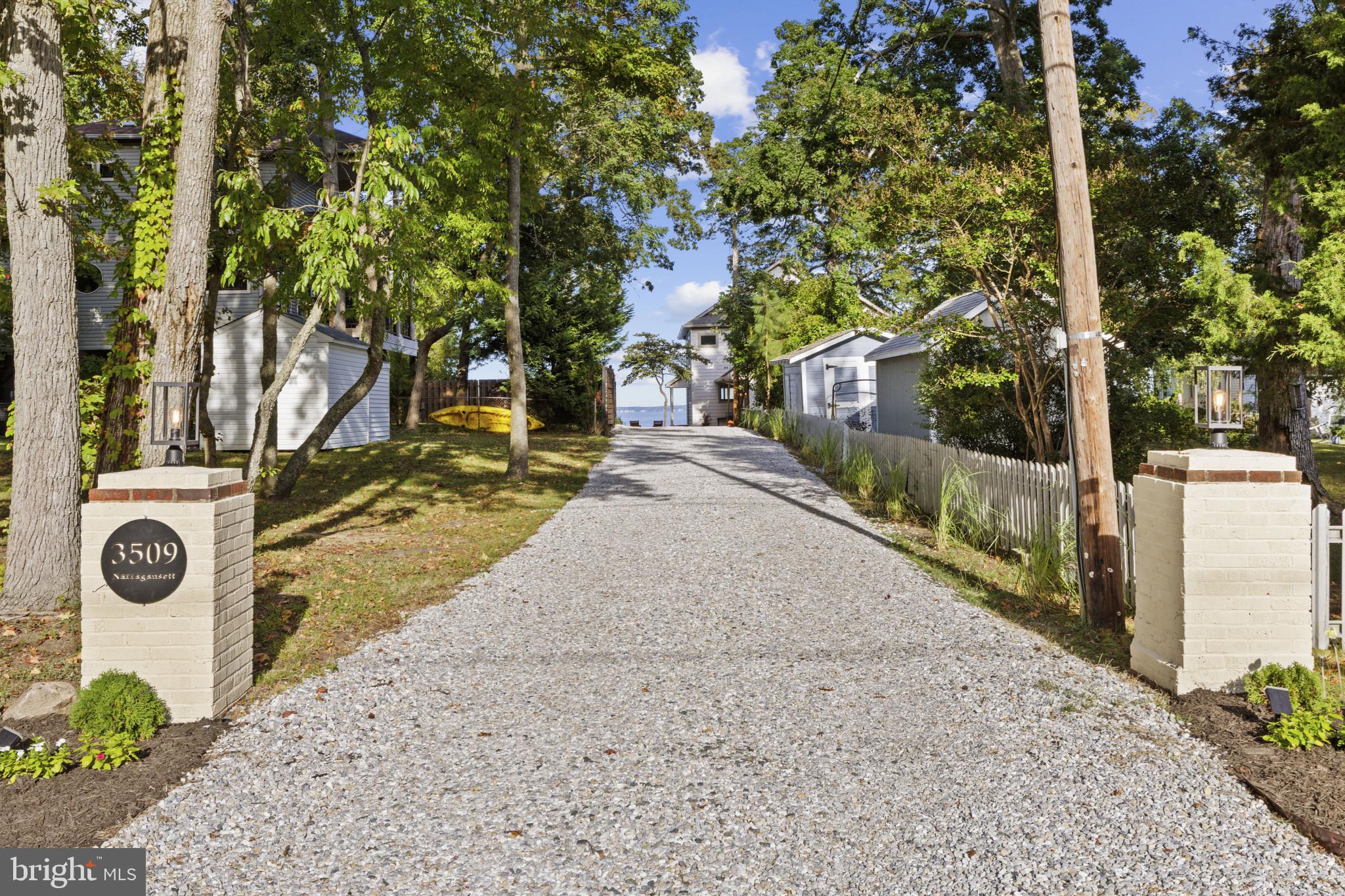 3509 NARRAGANSETT AVENUE