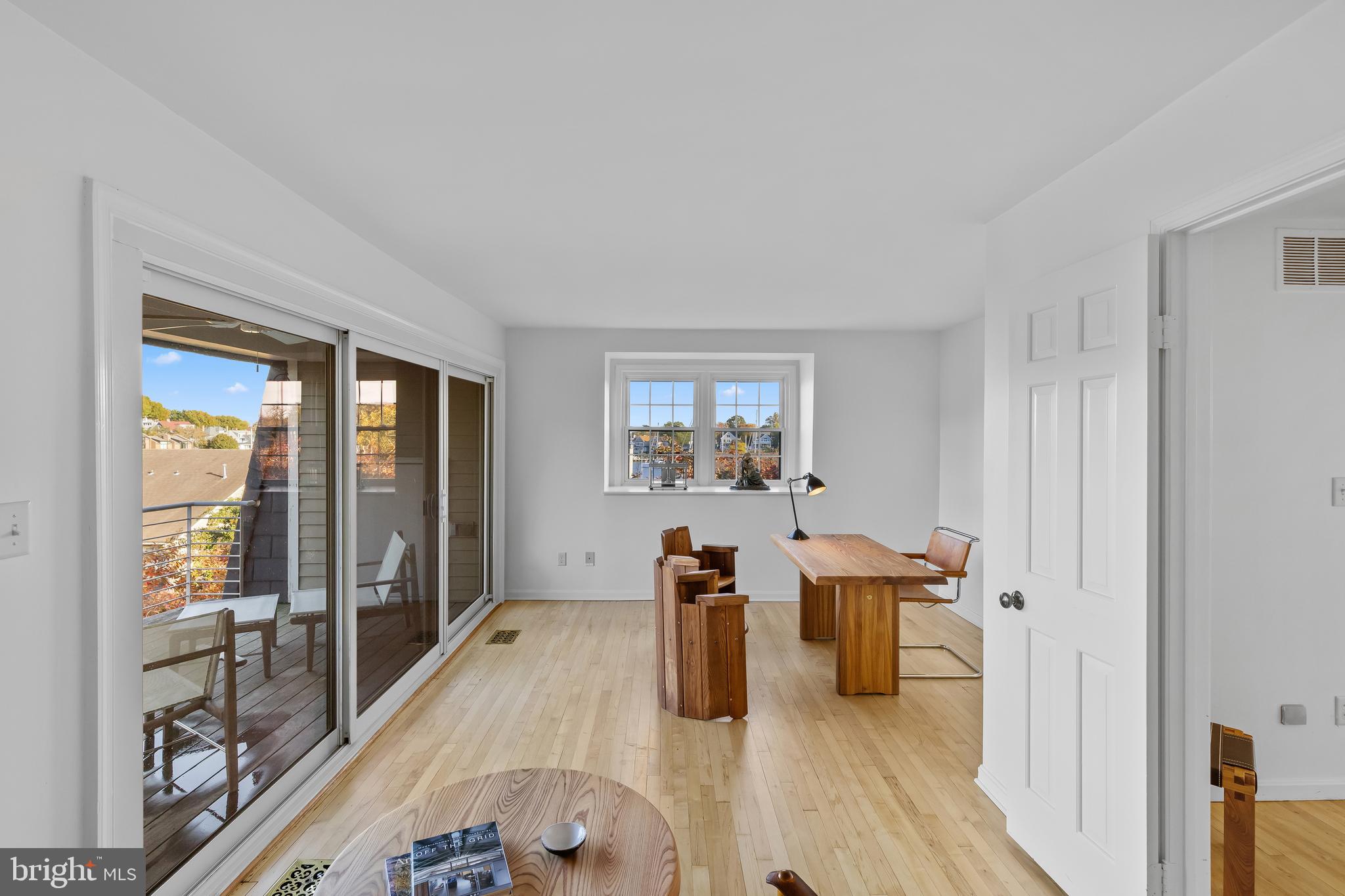 2 SOUTHGATE AVENUE 10