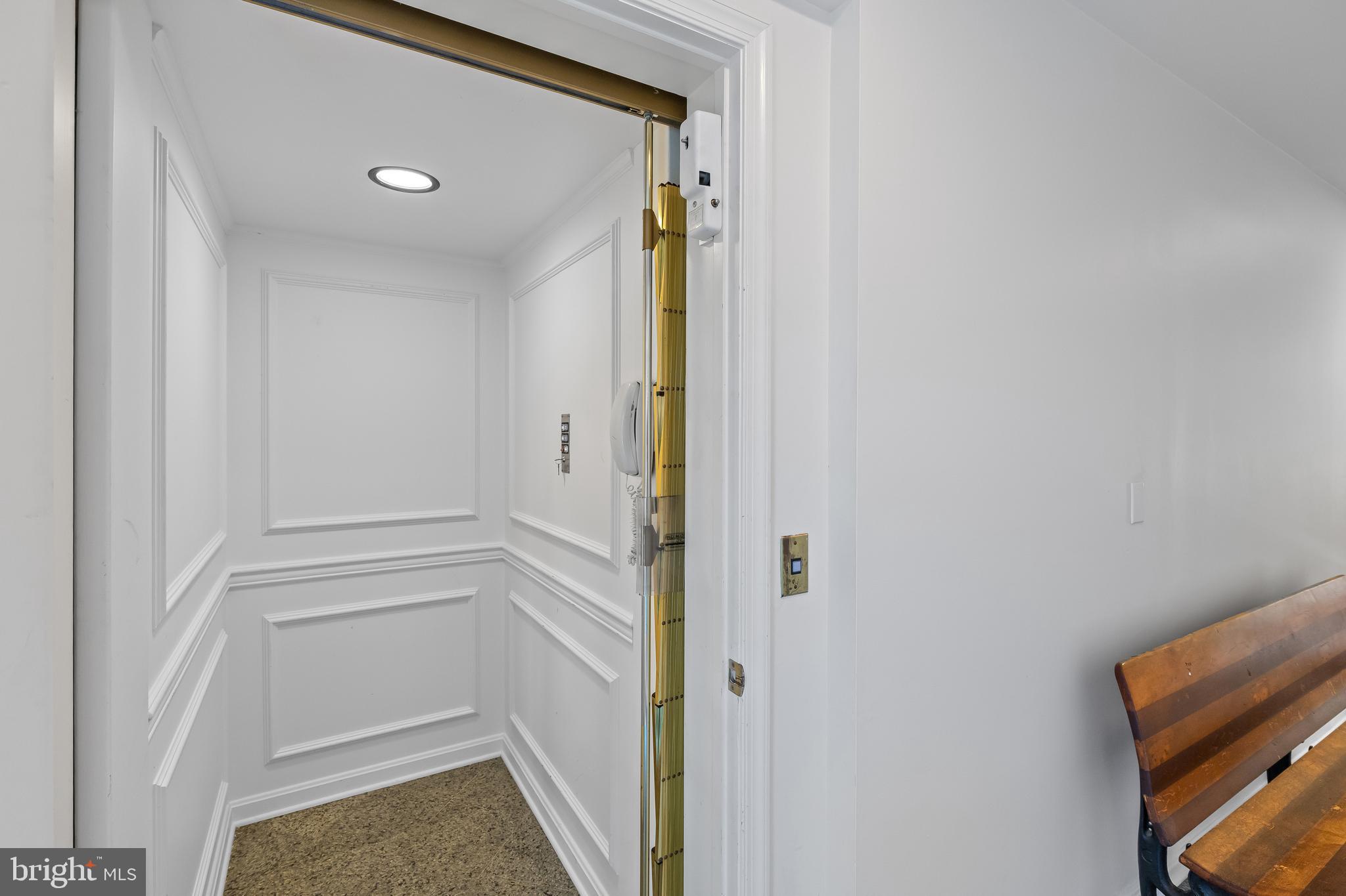 2 SOUTHGATE AVENUE 10