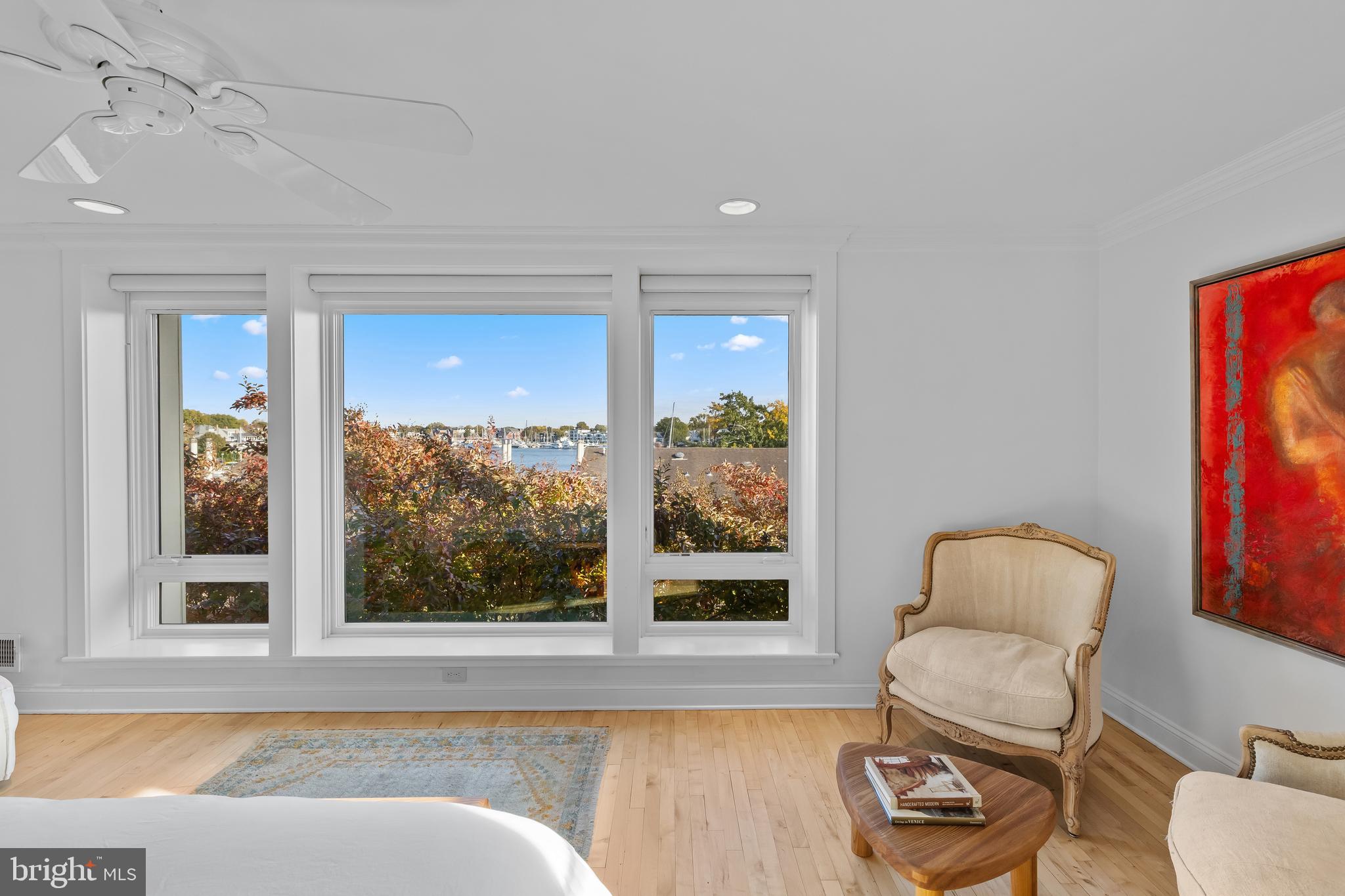 2 SOUTHGATE AVENUE 10