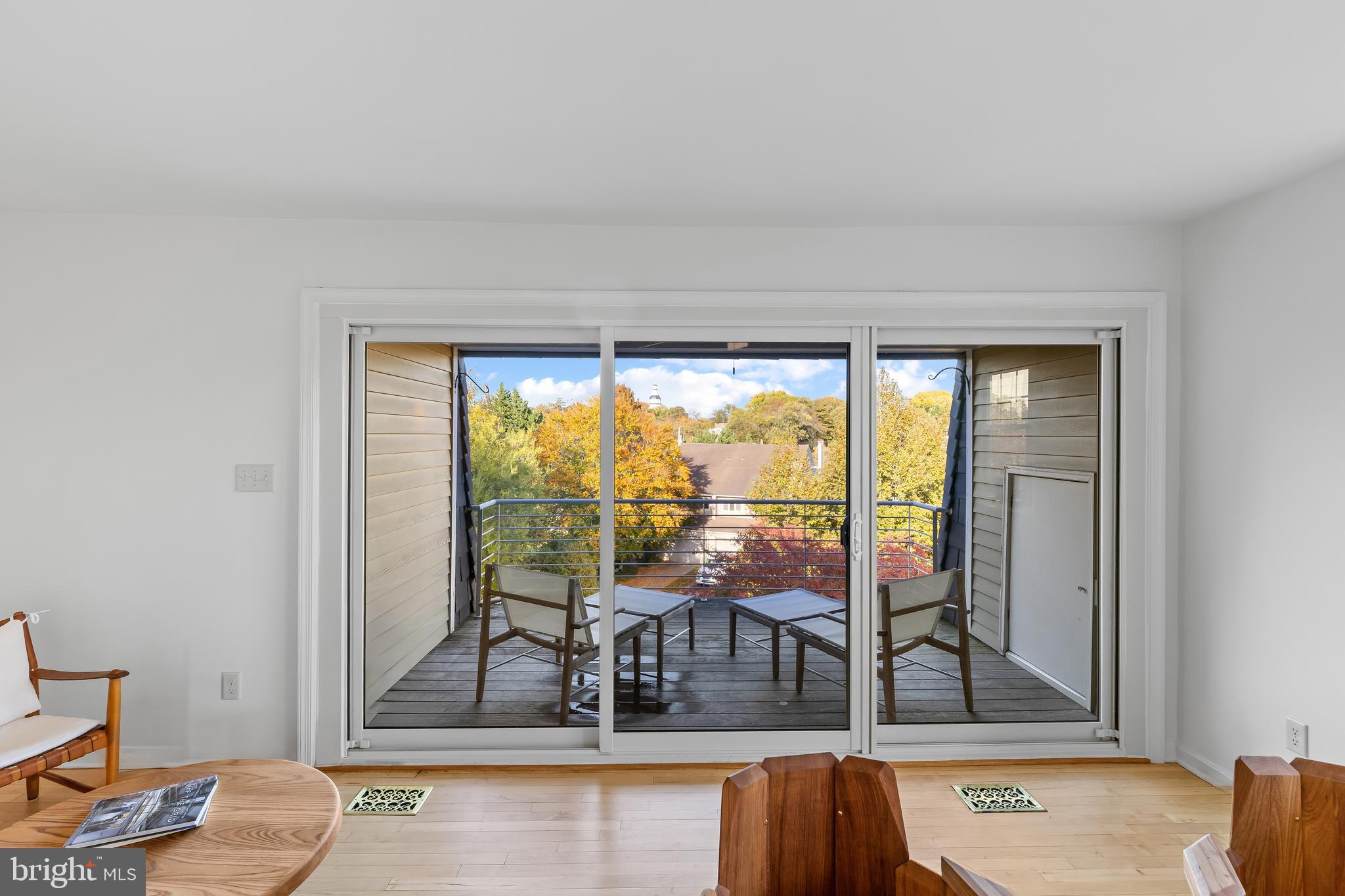 2 SOUTHGATE AVENUE 10