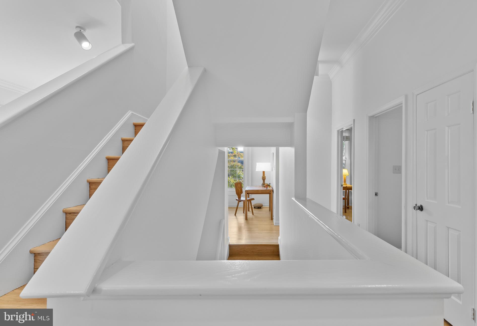 2 SOUTHGATE AVENUE 10