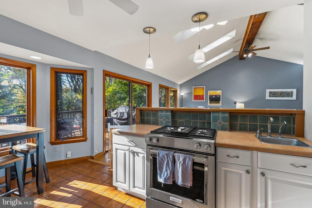 319 EPPING WAY
