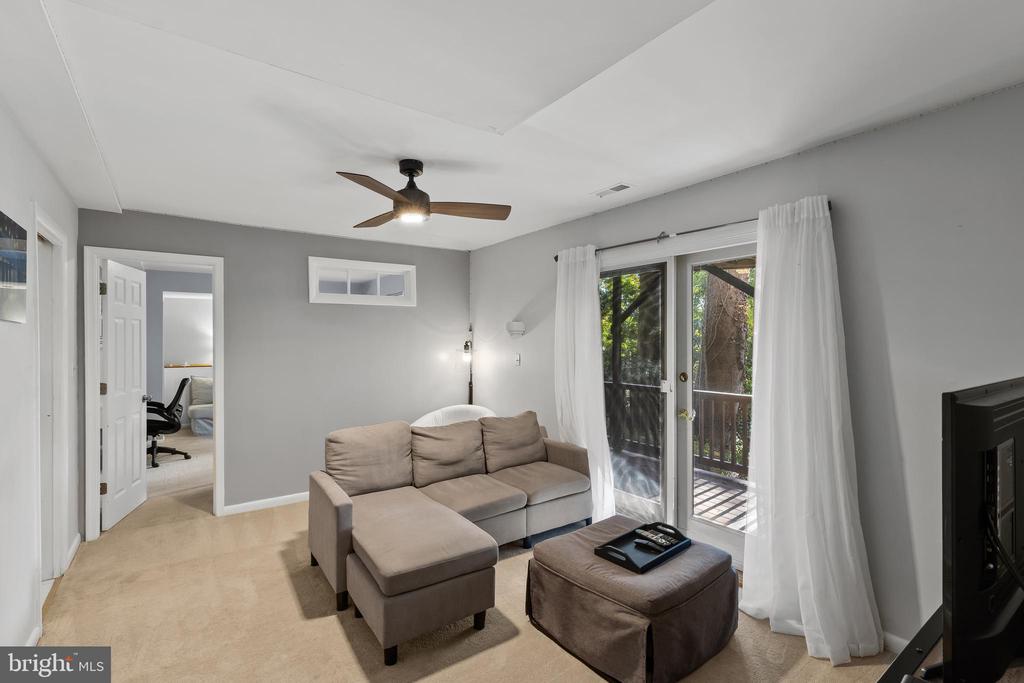 319 EPPING WAY