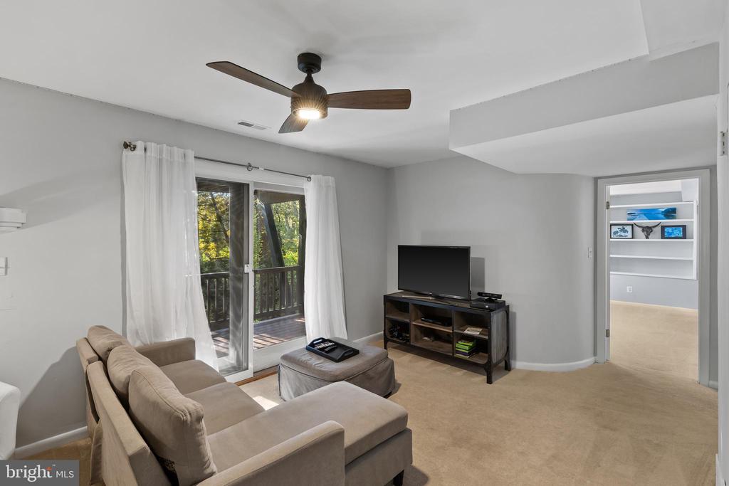 319 EPPING WAY