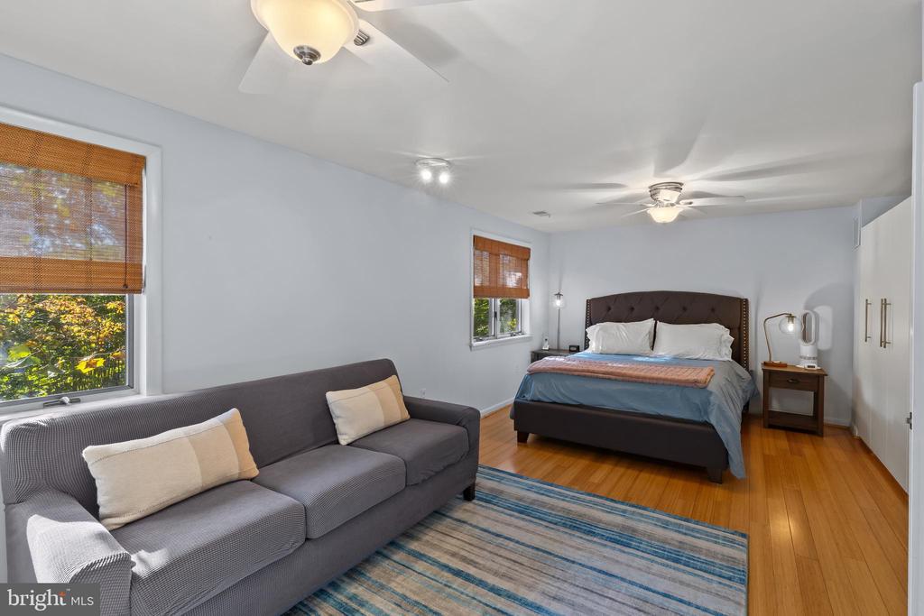 319 EPPING WAY