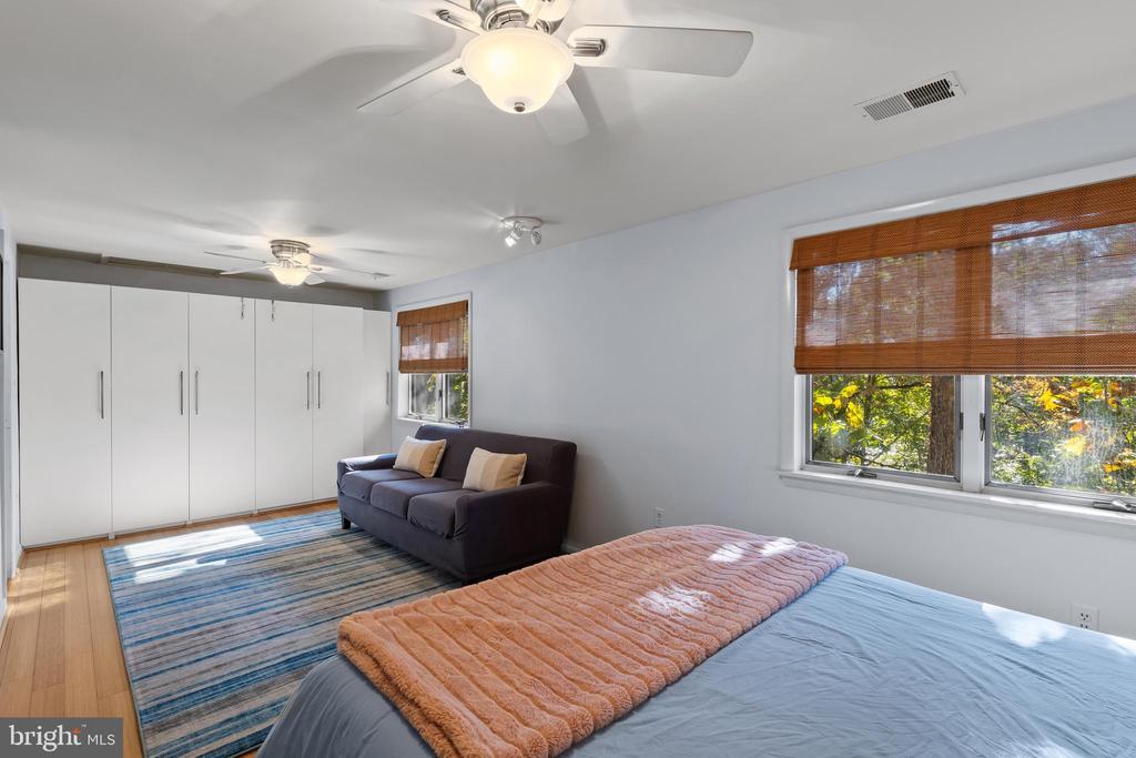 319 EPPING WAY