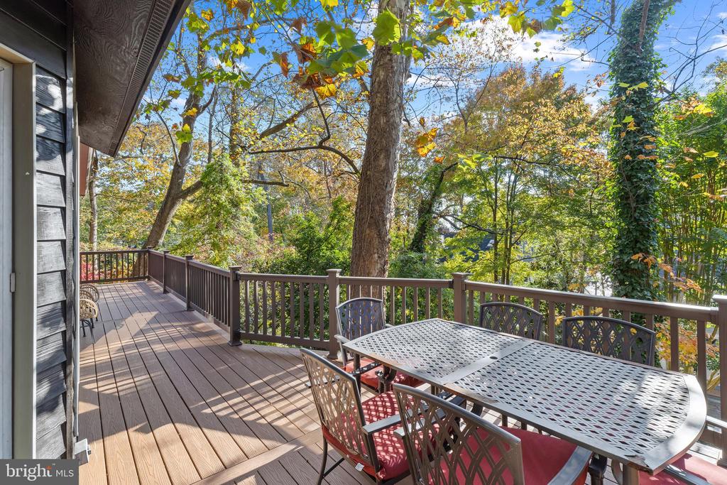 319 EPPING WAY