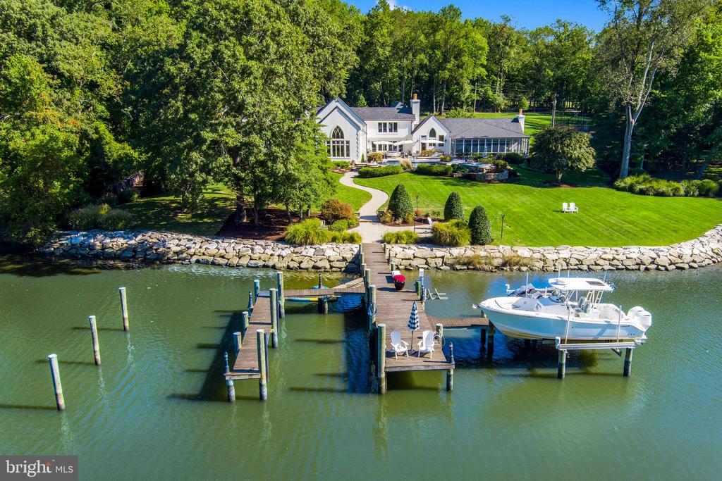 WHITEHALL CREEK ESTATE | 1524 CEDAR LANE FARM ROAD
