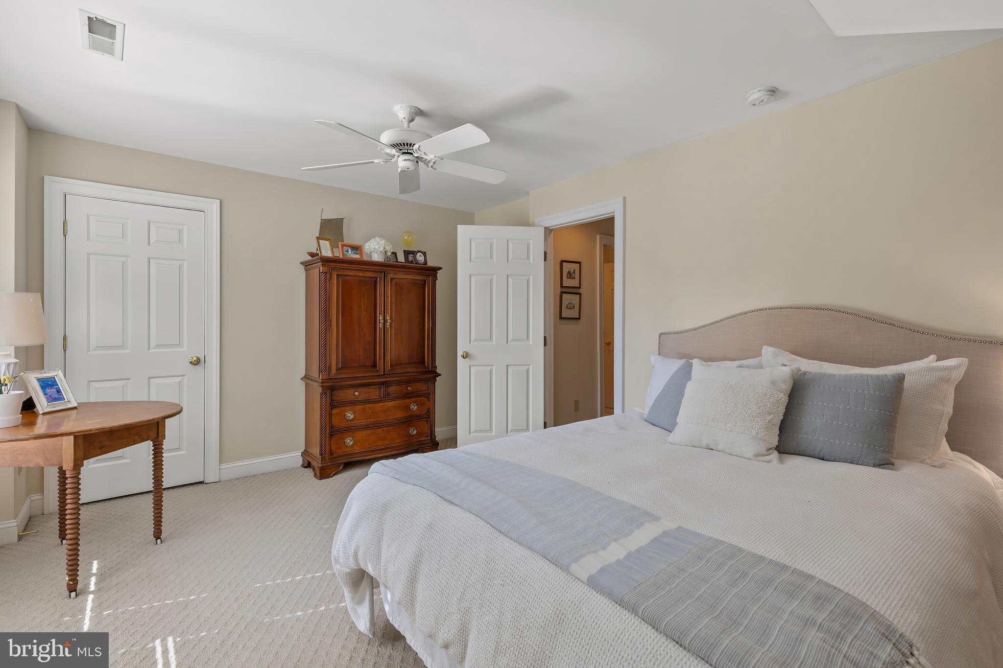 LAKE OGELTON WATERFRONT | 2656 QUEEN ANNE CIRCLE A