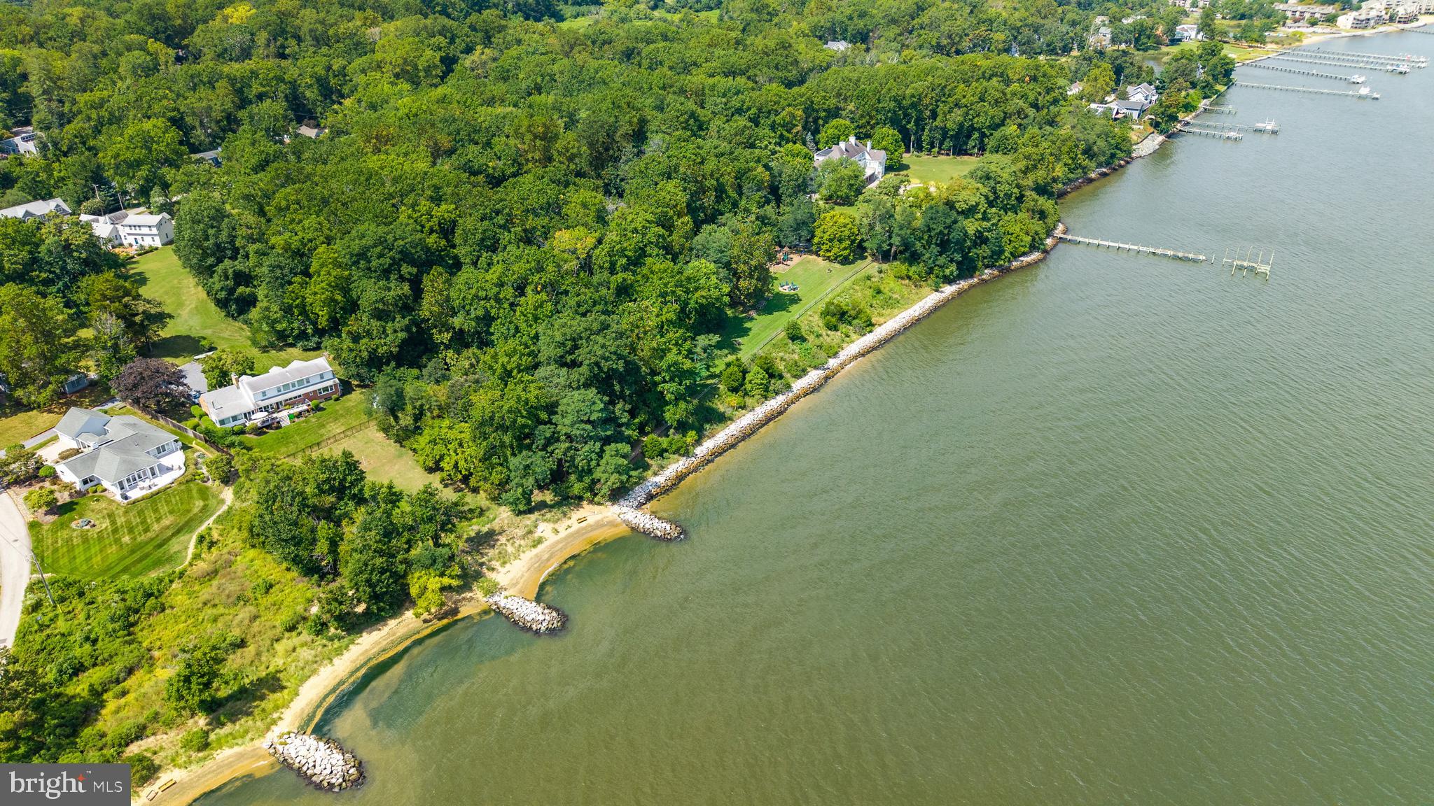 LAKE OGELTON WATERFRONT | 2656 QUEEN ANNE CIRCLE A