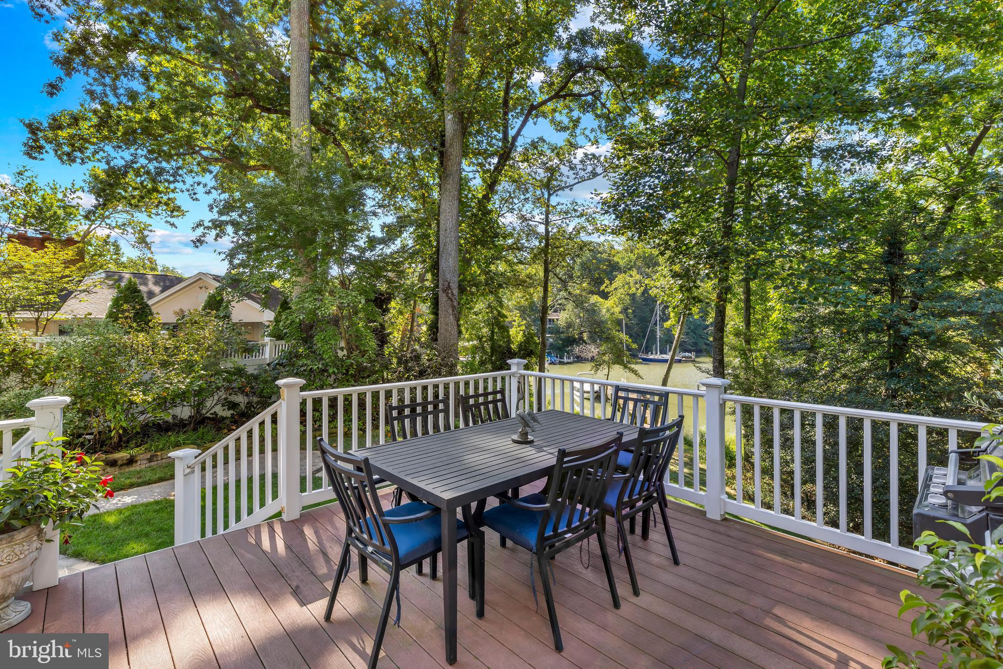 LAKE OGELTON WATERFRONT | 2656 QUEEN ANNE CIRCLE A