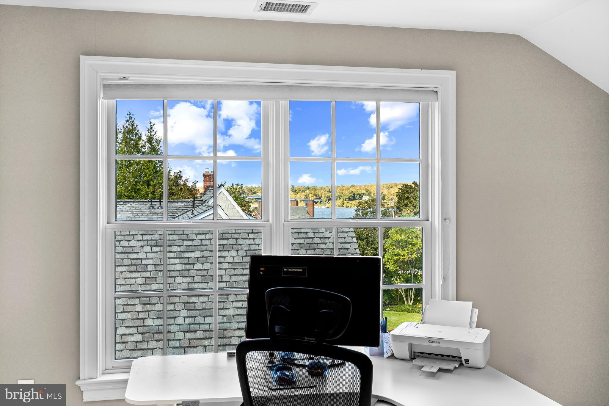 WEST ANNAPOLIS WARDOUR | 219 WARDOUR DRIVE