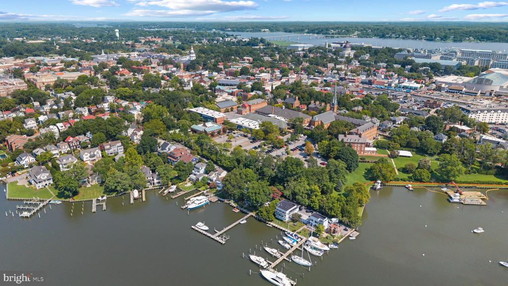 DOWNTOWN ANNAPOLIS WATERFRONT | 1 SHIPWRIGHT HARBOR