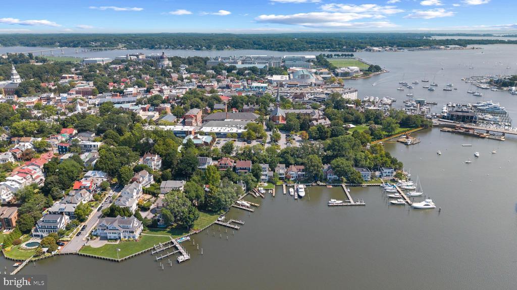 DOWNTOWN ANNAPOLIS WATERFRONT | 1 SHIPWRIGHT HARBOR