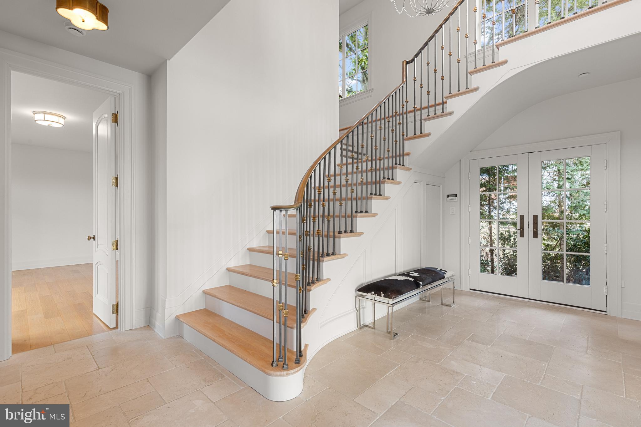 DOWNTOWN ANNAPOLIS WATERFRONT | 1 SHIPWRIGHT HARBOR