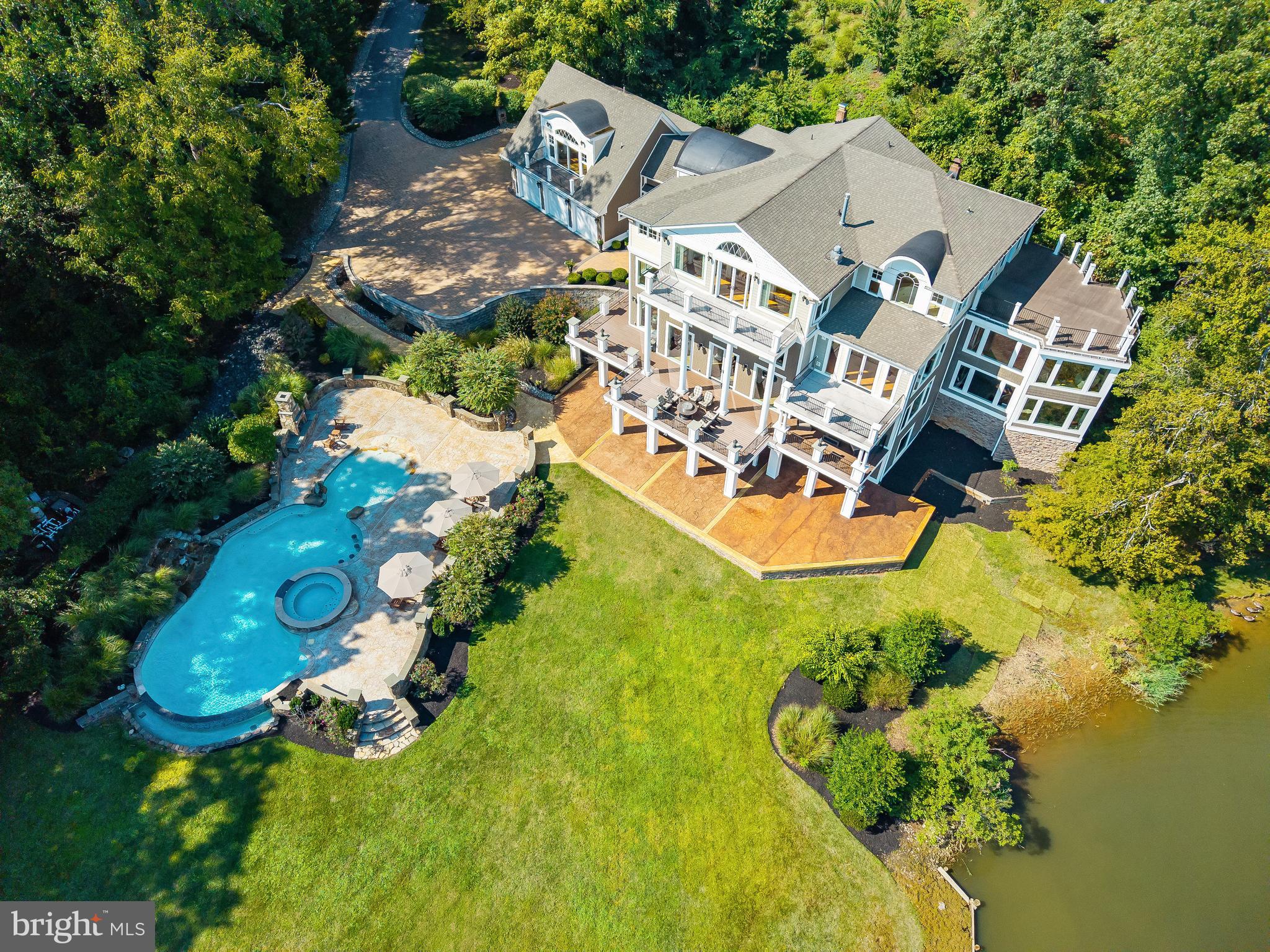 SEVERN RIVER WATERFRONT | 125 S WINCHESTER ROAD