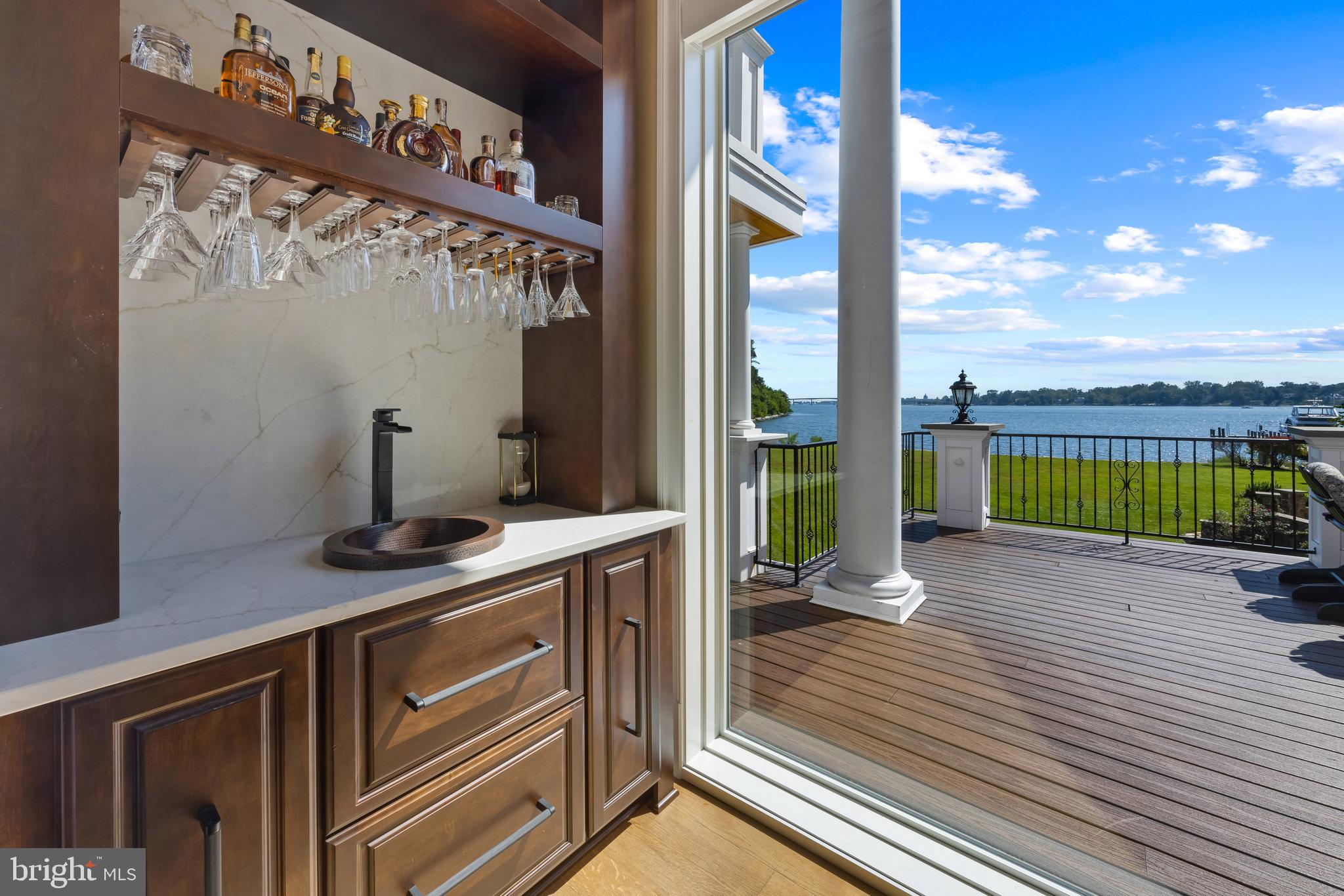 SEVERN RIVER WATERFRONT | 125 S WINCHESTER ROAD