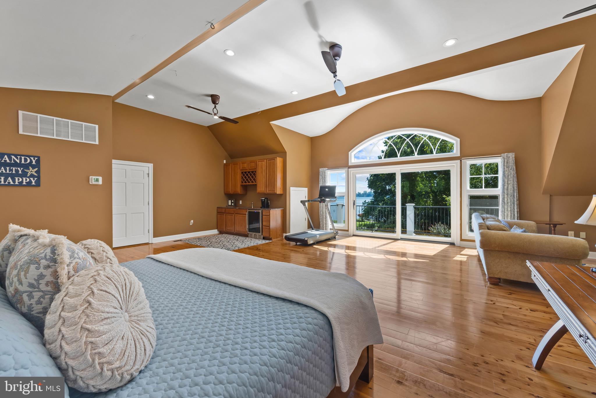 SEVERN RIVER WATERFRONT | 125 S WINCHESTER ROAD