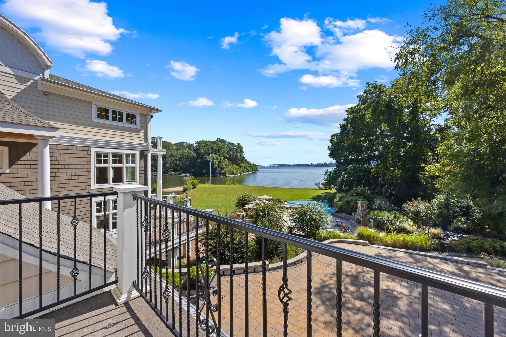 SEVERN RIVER WATERFRONT | 125 S WINCHESTER ROAD