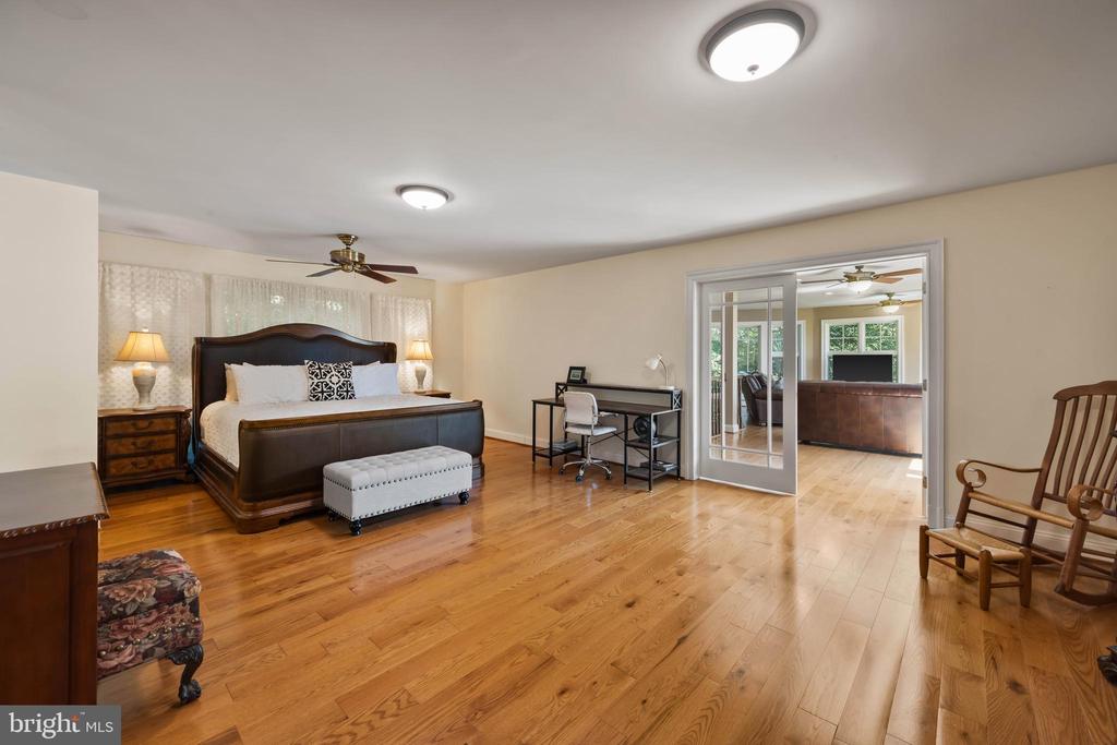 SEVERN RIVER WATERFRONT | 125 S WINCHESTER ROAD